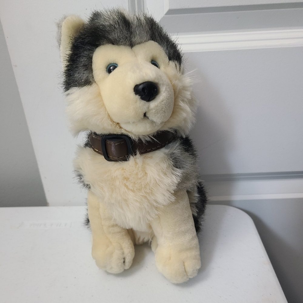 Wholesale Merchandisers Inc  Realistic Husky Dog Plush Stuffed Animal Toy